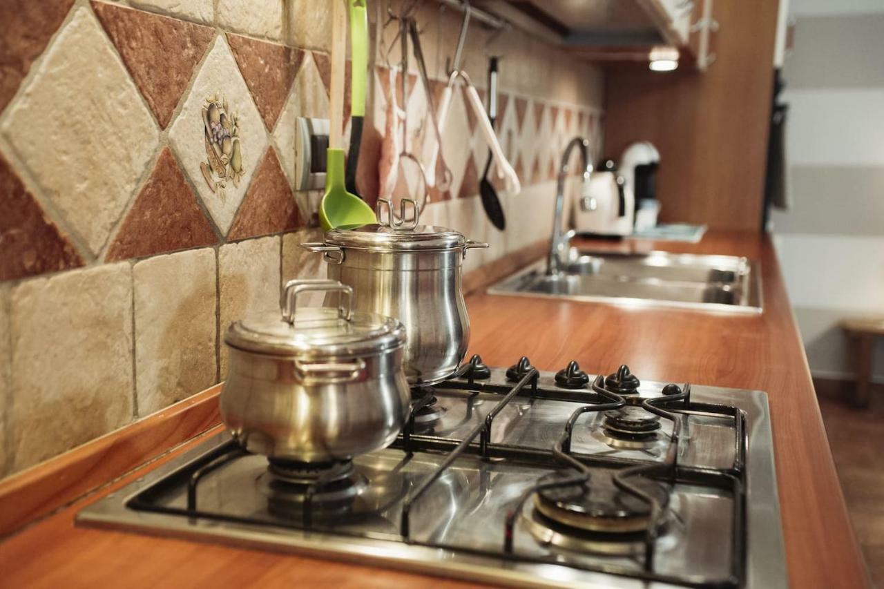 Allegretti'S House Venosa, Ospitalita E Accoglienza Bagian luar foto